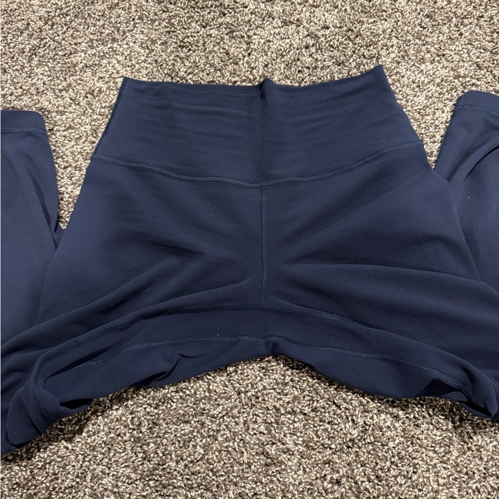 lululemon athletica Navy Blue Align Leggings 28” inseam - Picture 2 of 3